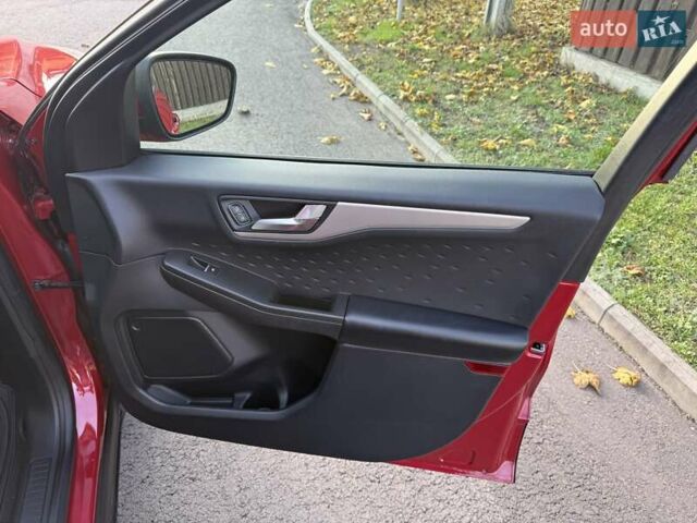 Червоний Форд Ескейп, об'ємом двигуна 2 л та пробігом 153 тис. км за 17900 $, фото 42 на Automoto.ua