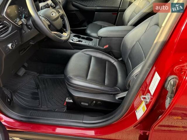 Червоний Форд Ескейп, об'ємом двигуна 2 л та пробігом 153 тис. км за 17900 $, фото 27 на Automoto.ua