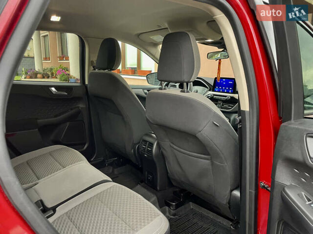 Червоний Форд Ескейп, об'ємом двигуна 1.5 л та пробігом 50 тис. км за 14999 $, фото 22 на Automoto.ua