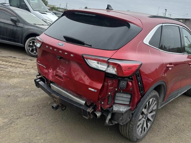 Червоний Форд Ескейп, об'ємом двигуна 2 л та пробігом 98 тис. км за 11400 $, фото 2 на Automoto.ua