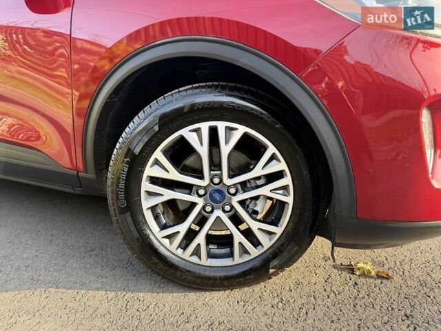 Червоний Форд Ескейп, об'ємом двигуна 2 л та пробігом 153 тис. км за 17900 $, фото 13 на Automoto.ua