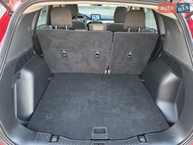 Красный Форд Эскейп, объемом двигателя 1.5 л и пробегом 113 тыс. км за 15000 $, фото 11 на Automoto.ua