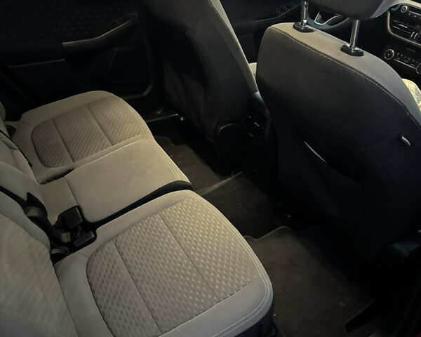 Форд Эскейп 2020 в Львове на Automoto.ua Красный Форд Эскейп, объемом двигателя 1.5 л и пробегом 53 тыс. км за 14800 $, фото 11 на Automoto.ua