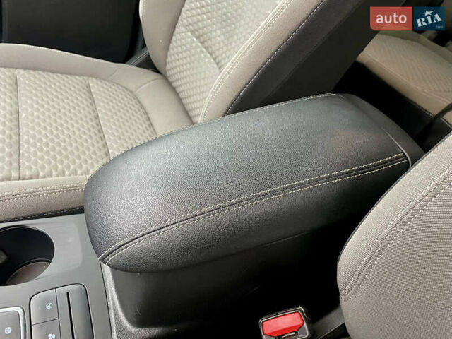 Червоний Форд Ескейп, об'ємом двигуна 1.5 л та пробігом 50 тис. км за 14999 $, фото 42 на Automoto.ua