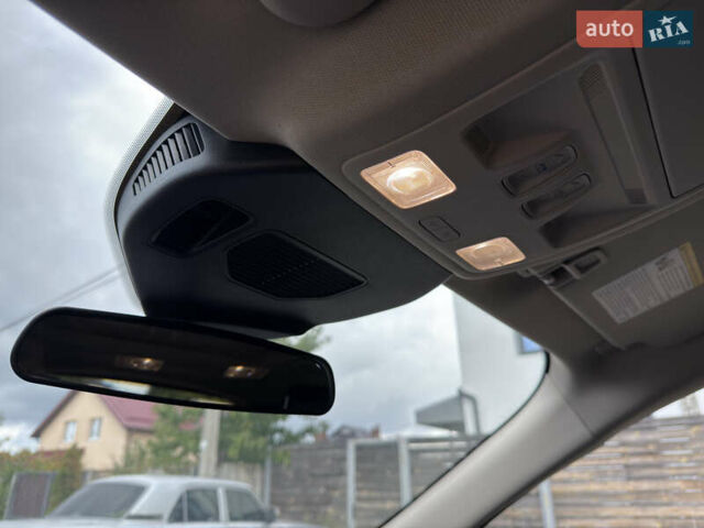 Красный Форд Эскейп, объемом двигателя 2 л и пробегом 153 тыс. км за 18700 $, фото 22 на Automoto.ua