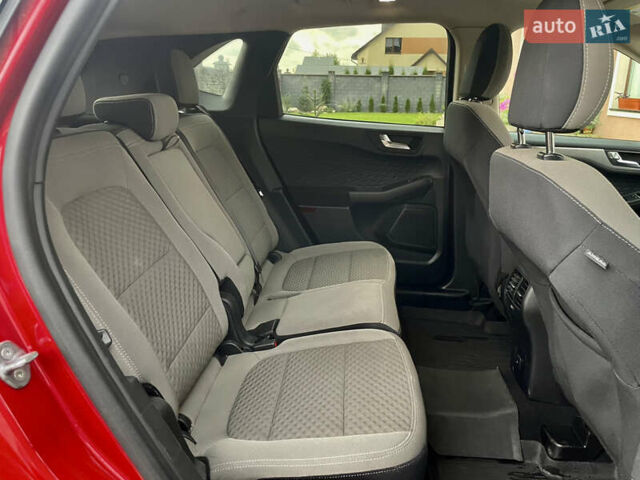 Червоний Форд Ескейп, об'ємом двигуна 1.5 л та пробігом 50 тис. км за 14999 $, фото 23 на Automoto.ua