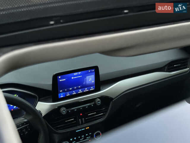 Красный Форд Эскейп, объемом двигателя 2.49 л и пробегом 60 тыс. км за 24300 $, фото 6 на Automoto.ua