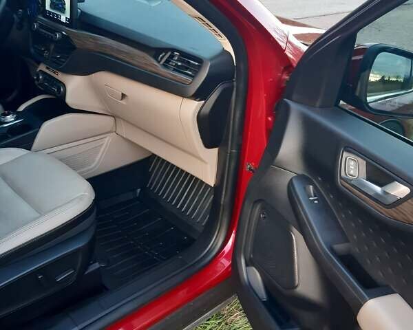 Красный Форд Эскейп, объемом двигателя 2.49 л и пробегом 124 тыс. км за 21900 $, фото 17 на Automoto.ua