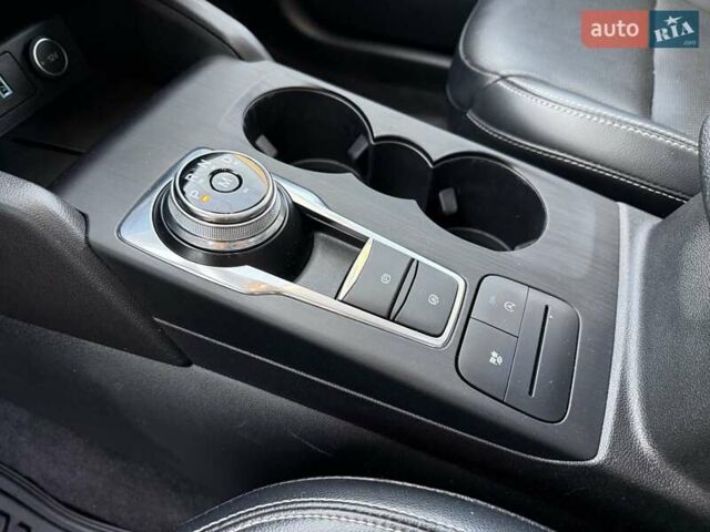 Червоний Форд Ескейп, об'ємом двигуна 2 л та пробігом 153 тис. км за 17900 $, фото 34 на Automoto.ua