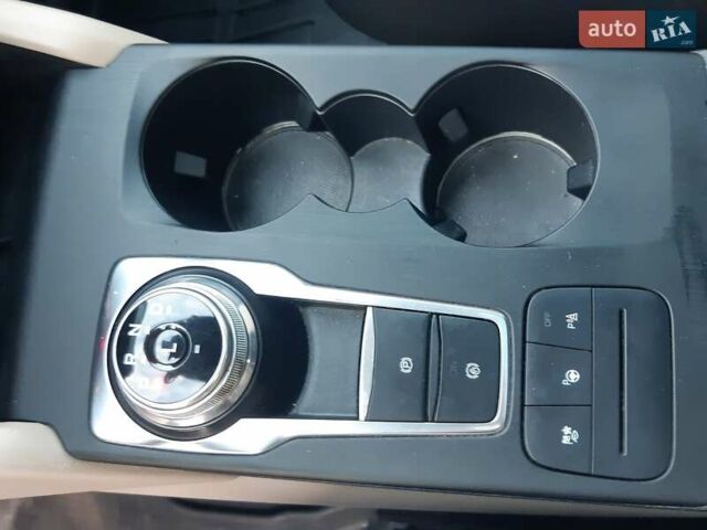 Красный Форд Эскейп, объемом двигателя 2.49 л и пробегом 124 тыс. км за 21900 $, фото 24 на Automoto.ua