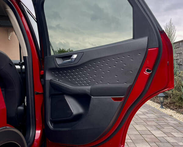 Червоний Форд Ескейп, об'ємом двигуна 1.5 л та пробігом 50 тис. км за 14999 $, фото 21 на Automoto.ua