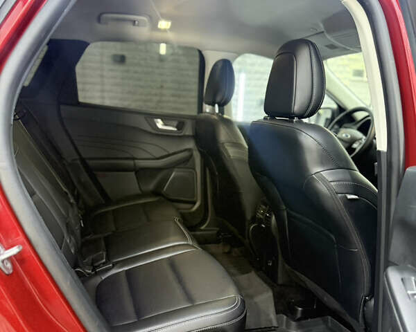 Червоний Форд Ескейп, об'ємом двигуна 1.5 л та пробігом 35 тис. км за 19300 $, фото 8 на Automoto.ua