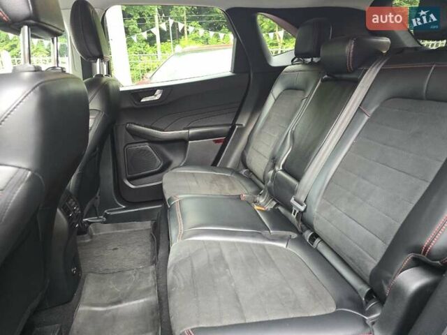 Красный Форд Эскейп, объемом двигателя 2 л и пробегом 36 тыс. км за 21000 $, фото 21 на Automoto.ua