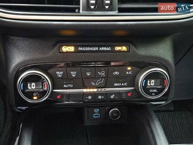 Красный Форд Эскейп, объемом двигателя 2 л и пробегом 36 тыс. км за 21000 $, фото 14 на Automoto.ua