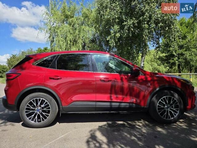 Красный Форд Эскейп, объемом двигателя 2.5 л и пробегом 39 тыс. км за 24500 $, фото 11 на Automoto.ua