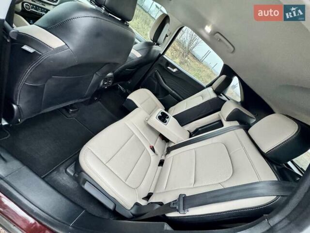 Красный Форд Эскейп, объемом двигателя 1.5 л и пробегом 14 тыс. км за 17900 $, фото 22 на Automoto.ua