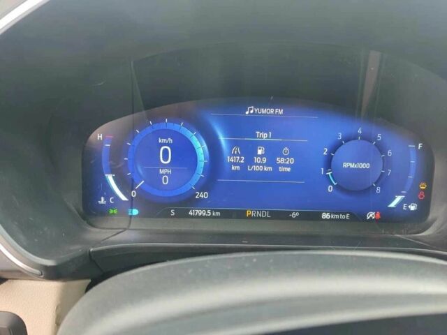 Красный Форд Эскейп, объемом двигателя 2 л и пробегом 93 тыс. км за 15700 $, фото 9 на Automoto.ua