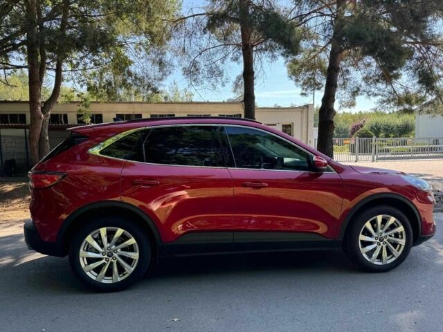 Красный Форд Эскейп, объемом двигателя 2 л и пробегом 83 тыс. км за 11999 $, фото 5 на Automoto.ua