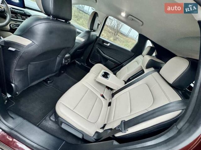 Красный Форд Эскейп, объемом двигателя 1.5 л и пробегом 14 тыс. км за 17900 $, фото 21 на Automoto.ua