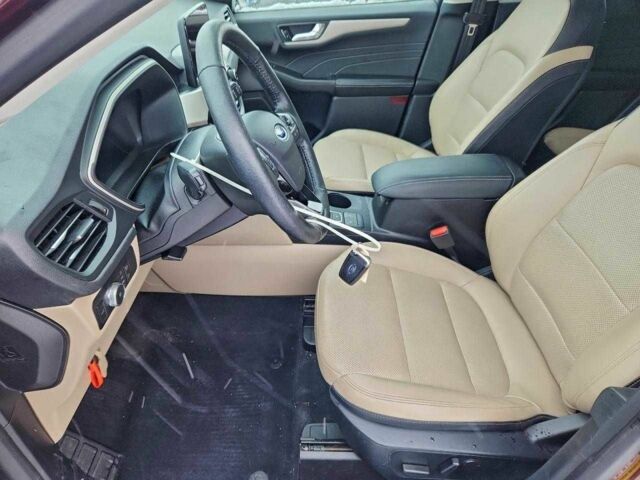 Красный Форд Эскейп, объемом двигателя 1.5 л и пробегом 33 тыс. км за 4500 $, фото 6 на Automoto.ua