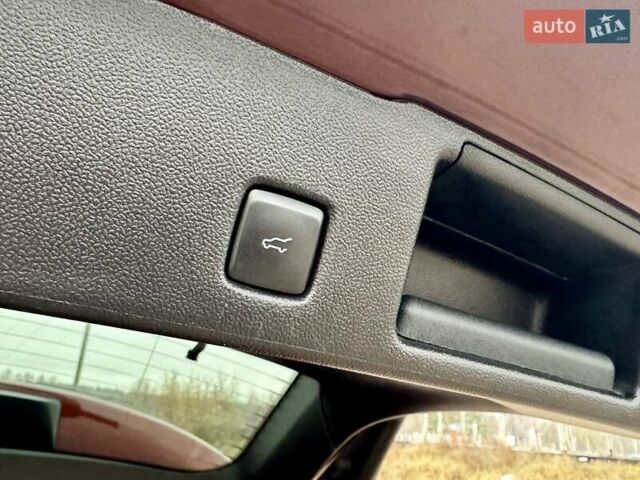 Красный Форд Эскейп, объемом двигателя 1.5 л и пробегом 14 тыс. км за 17900 $, фото 23 на Automoto.ua