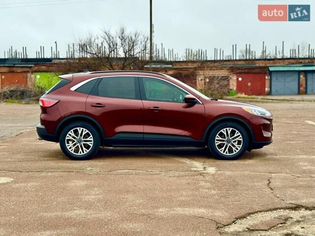 Красный Форд Эскейп, объемом двигателя 1.5 л и пробегом 14 тыс. км за 17900 $, фото 10 на Automoto.ua