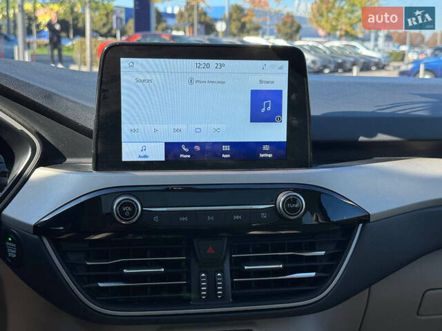 Червоний Форд Ескейп, об'ємом двигуна 1.5 л та пробігом 138 тис. км за 15200 $, фото 2 на Automoto.ua