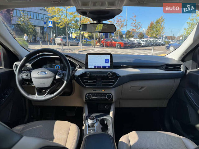 Червоний Форд Ескейп, об'ємом двигуна 1.5 л та пробігом 138 тис. км за 15200 $, фото 12 на Automoto.ua