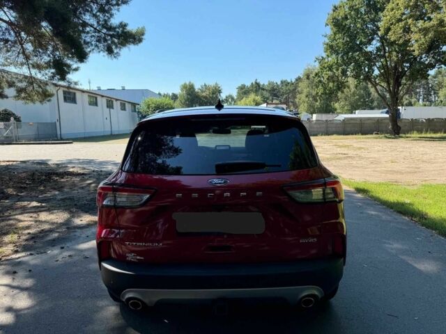 Красный Форд Эскейп, объемом двигателя 2 л и пробегом 83 тыс. км за 11999 $, фото 3 на Automoto.ua