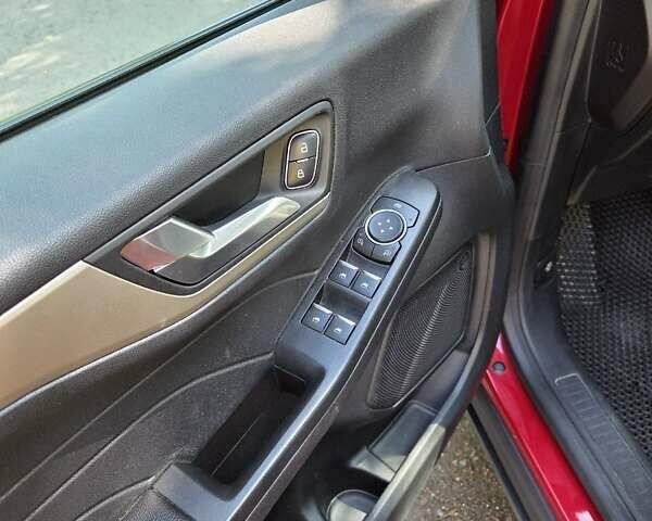 Красный Форд Эскейп, объемом двигателя 2.5 л и пробегом 39 тыс. км за 24500 $, фото 22 на Automoto.ua