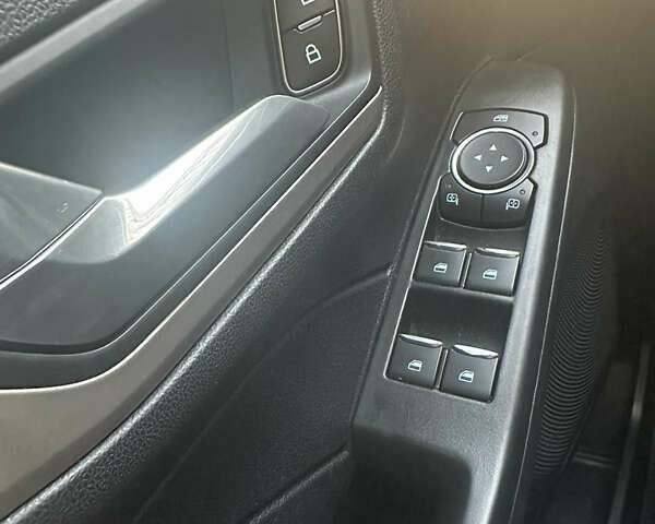 Червоний Форд Ескейп, об'ємом двигуна 1.5 л та пробігом 191 тис. км за 17000 $, фото 3 на Automoto.ua