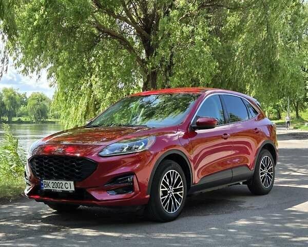 Красный Форд Эскейп, объемом двигателя 2.5 л и пробегом 39 тыс. км за 24500 $, фото 1 на Automoto.ua