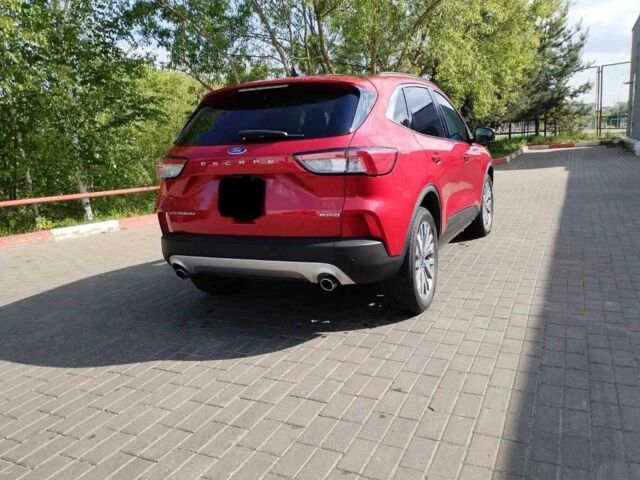 Красный Форд Эскейп, объемом двигателя 2 л и пробегом 93 тыс. км за 15700 $, фото 3 на Automoto.ua