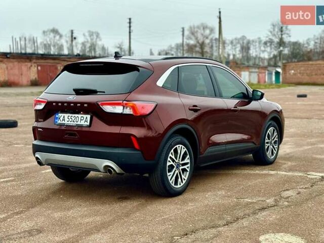Красный Форд Эскейп, объемом двигателя 1.5 л и пробегом 14 тыс. км за 17900 $, фото 3 на Automoto.ua