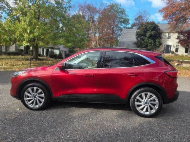 Червоний Форд Ескейп, об'ємом двигуна 2 л та пробігом 14 тис. км за 11300 $, фото 3 на Automoto.ua