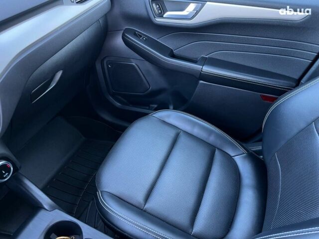 Красный Форд Эскейп, объемом двигателя 2.5 л и пробегом 68 тыс. км за 24590 $, фото 37 на Automoto.ua