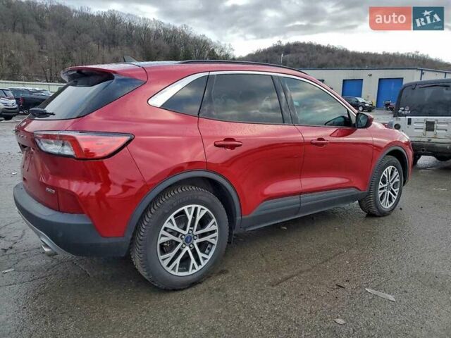 Красный Форд Эскейп, объемом двигателя 2.5 л и пробегом 53 тыс. км за 4700 $, фото 2 на Automoto.ua