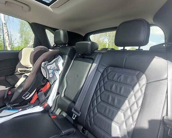 Форд Эскейп 2023 в Виннице на Automoto.ua Красный Форд Эскейп, объемом двигателя 2 л и пробегом 20 тыс. км за 24000 $, фото 2 на Automoto.ua