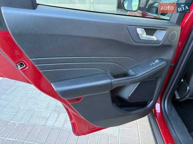 Червоний Форд Ескейп, об'ємом двигуна 2 л та пробігом 40 тис. км за 25500 $, фото 36 на Automoto.ua