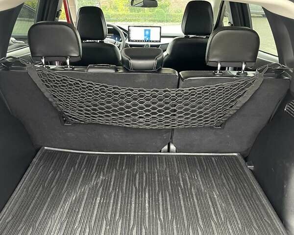 Красный Форд Эскейп, объемом двигателя 2.5 л и пробегом 29 тыс. км за 27000 $, фото 10 на Automoto.ua