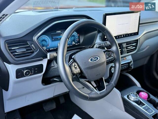 Червоний Форд Ескейп, об'ємом двигуна 2 л та пробігом 40 тис. км за 25500 $, фото 17 на Automoto.ua