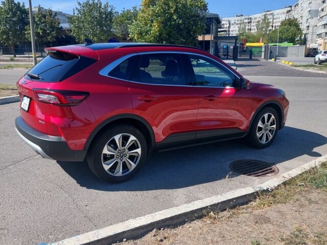 Червоний Форд Ескейп, об'ємом двигуна 2 л та пробігом 19 тис. км за 24000 $, фото 3 на Automoto.ua