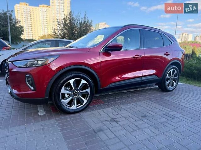 Червоний Форд Ескейп, об'ємом двигуна 2 л та пробігом 40 тис. км за 25500 $, фото 1 на Automoto.ua