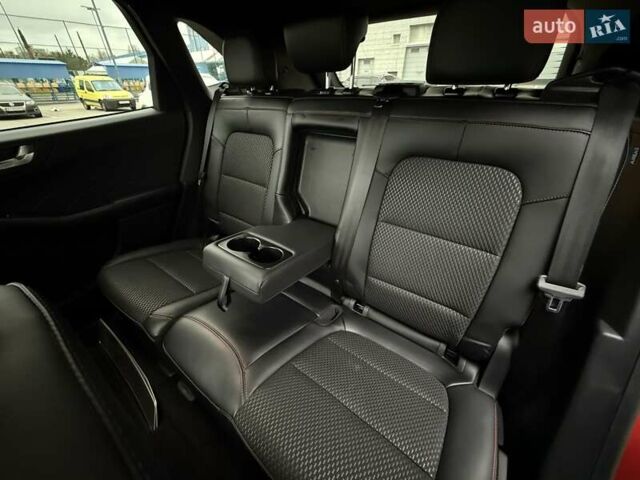 Красный Форд Эскейп, объемом двигателя 2.49 л и пробегом 5 тыс. км за 27000 $, фото 11 на Automoto.ua