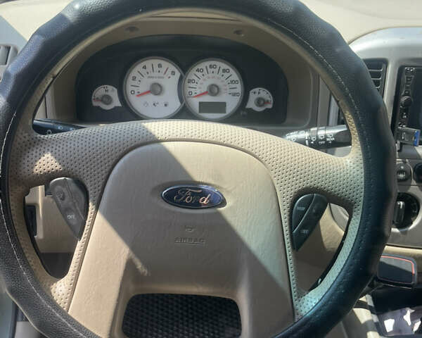 Форд Эскейп, объемом двигателя 3 л и пробегом 170 тыс. км за 6500 $, фото 15 на Automoto.ua