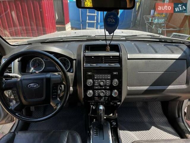 Форд Ескейп 2010 у Лубнах на Automoto.ua Форд Ескейп, об'ємом двигуна 3 л та пробігом 260 тис. км за 9400 $, фото 10 на Automoto.ua