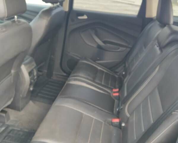 Форд Эскейп, объемом двигателя 2 л и пробегом 246 тыс. км за 9500 $, фото 13 на Automoto.ua