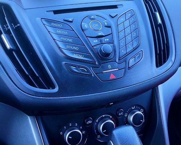 Форд Эскейп, объемом двигателя 2.5 л и пробегом 130 тыс. км за 10700 $, фото 2 на Automoto.ua