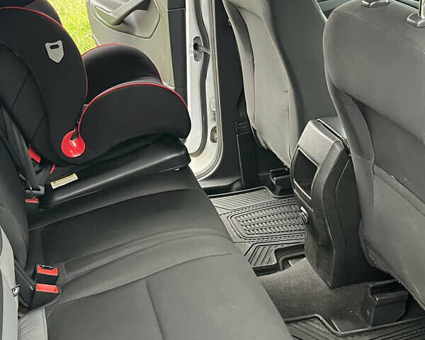 Форд Ескейп, об'ємом двигуна 2.5 л та пробігом 142 тис. км за 11000 $, фото 8 на Automoto.ua