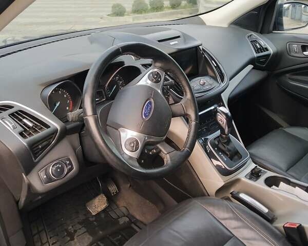 Форд Эскейп, объемом двигателя 2 л и пробегом 246 тыс. км за 9500 $, фото 10 на Automoto.ua
